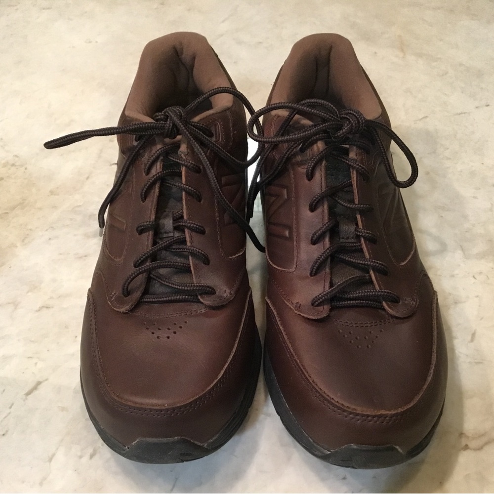 New Balance Walking Shoes Size 9